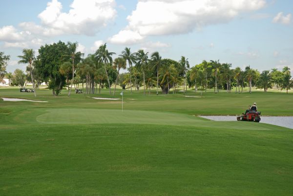 Golf Course Maintenance in North Canton