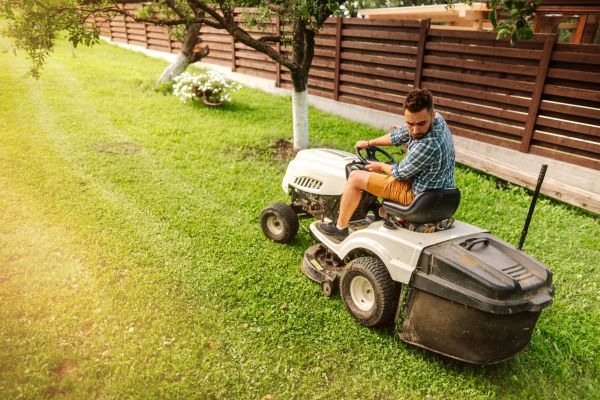 Industrial Lawn Mowing in North Canton